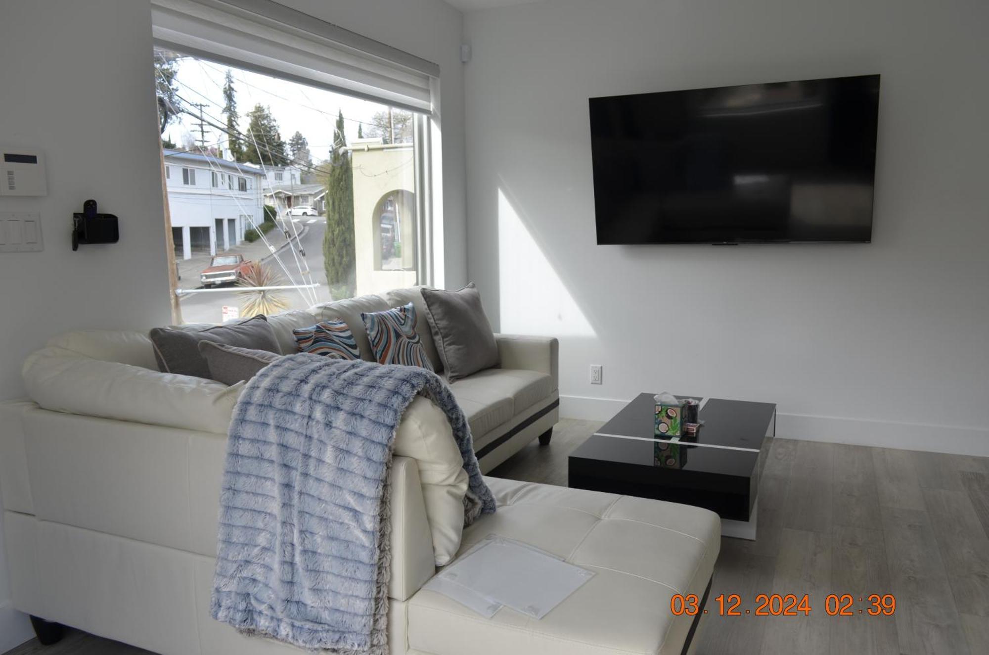 Dimond Abode Vacation Home #1 Oakland Dimond District الغرفة الصورة