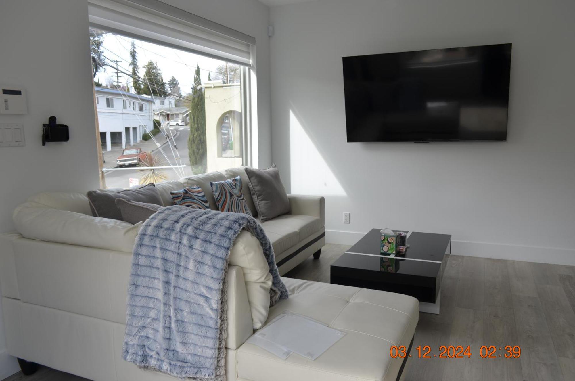 Dimond Abode Vacation Home #1 Oakland Dimond District المظهر الخارجي الصورة